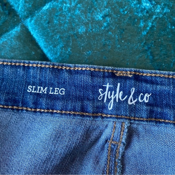 Style & Co Slim Leg Jeans NWT - Picture 4 of 4